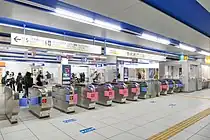 中央改札(2021年12月)