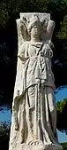 ローマ門の女神像