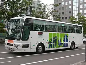 高速路線車先代塗色（通称「政宗カラー」）三菱KL-MS86MP