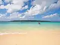 与那覇前浜から望む来間島