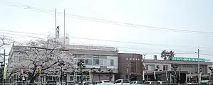 宮若市発足当時の市役所庁舎(旧宮田町役場)。2020年5月7日に建て替え。