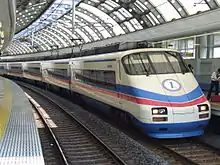 スカイライナー1億人乗車記念ステッカーを貼付したAE100形(2007年8月11日 / 京成船橋)