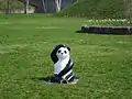 「シェー」のパンダ像