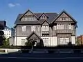 本館正面（2003年10月22日撮影）