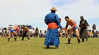 ブフ（モンゴル相撲）の試合