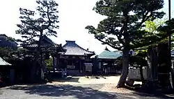 境内