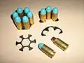 .45ACP弾用のムーン・クリップとハーフムーン・クリップ