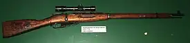 PEスコープを装着したM1891/30狙撃銃。