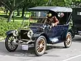 ツーリングカーの例（1913年式マクスウェル（英語版）・モデル24-4）