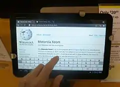 TBi11M（Motorola Xoom Wi-Fi　ただし画像は海外向け）