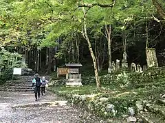登山口