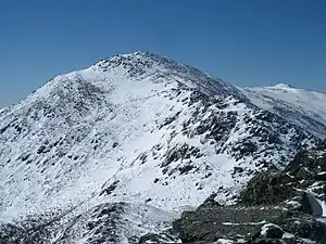 アダムス山