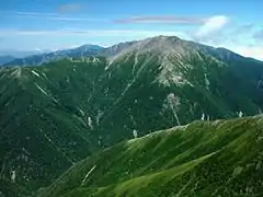 聖岳から望む赤石岳