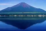 夏 (1995年7月30日)雪がすべて解けた山肌
