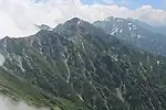 北側の天狗ノ頭方面から望む唐松岳