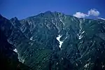 南東側の五竜岳の遠見尾根から望む唐松岳
