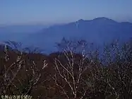 身延山地の大光山から望む毛無山