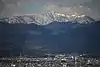 金華山から望む小津権現山(2015年12月30日撮影)