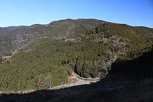 尉ヶ峰方面から望む富幕山(2018年1月27日撮影)