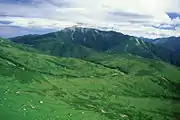 北ノ俣岳から望む薬師岳