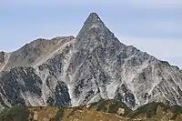 横通岳から望む槍ヶ岳(2017年9月)