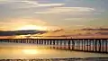 モザンビーク島橋（英語版）。全長3.4キロメートル。