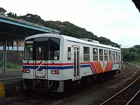 MR-100形（2006年7月 たびら平戸口駅 ）