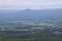 岩手山柳沢コース中腹付近から望む