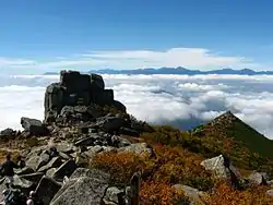 金峰山山頂の五丈岩