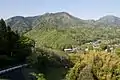 南西にある岩殿山麓から見た百蔵山