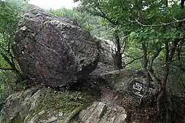 行場の名残を残す「西の覗き」