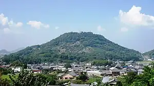 雄山全景