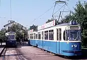 M4形（2486、右）（1974年撮影）