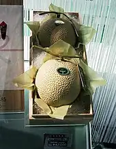 マスクメロン(桐箱に梱包して販売される)