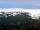 妙高山(奥)と黒姫山(中)、飯縄山(手前)