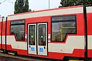 新造された低床車体（2016年撮影）