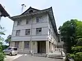 新館