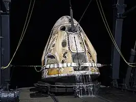 Crew-3ミッション終了後に大西洋に着水したエンデュランス