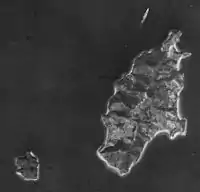 1947年アメリカ軍撮影。ほぼハゲ山になっているが伐開によるものか空襲による火災によるものかは不明。日向の陰影がみえる。