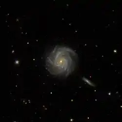 SDSSにより得られたNGC 6001の画像。下端にある恒星がNGC 6002と考えられる天体。