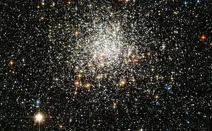 ハッブル宇宙望遠鏡 (HST)で撮影したNGC 1806Credit: ESA/Hubble & NASA