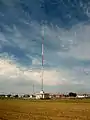 NHK羽黒ラジオ中継放送所送信塔全景（2013年9月）