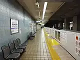 ホーム(ホーム柵設置後)