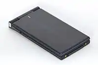 P706iμ(閉じた状態)