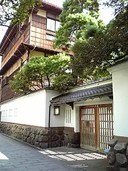 鍋茶屋外観
