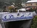 街の入り口にかかる橋