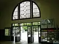 旧駅舎北口の印象的なデザイン。新駅舎のモチーフに取り入れられている。