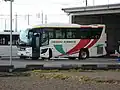 上州観光の中型バス