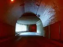 佐久間ダム : 佐久間市街のトンネル群(2011年7月)