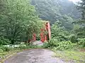 終点付近の旧道。かつてはこの橋（矢筈橋）を渡った木曽川対岸の旧山口村が終点であった。
